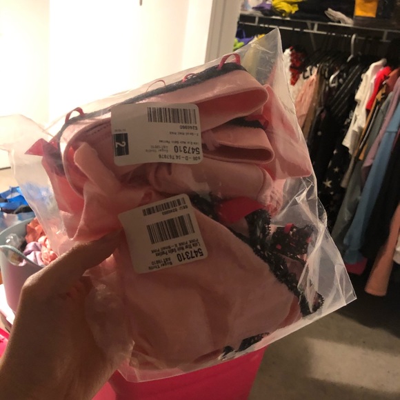 sold - Picture 3 of 3